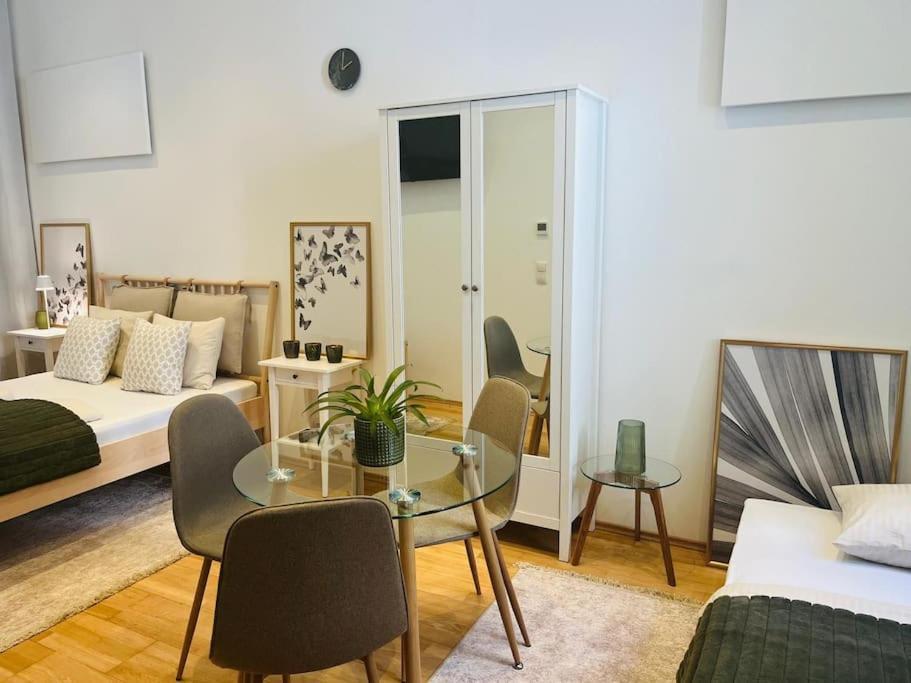 Gemuetliches Studio Apartment Vienne Extérieur photo